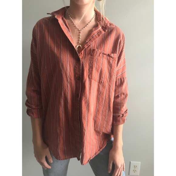 ‼️SOLD. BDG Orange Longsleeve Buttondown - Picture 3 of 4